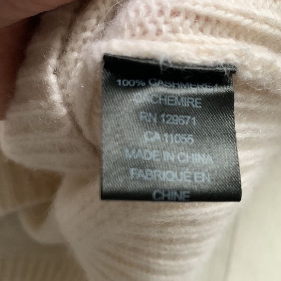 SKULL CASHMERE Cashmere Valeria Turtleneck Sweater xs - Picture 8 of 10